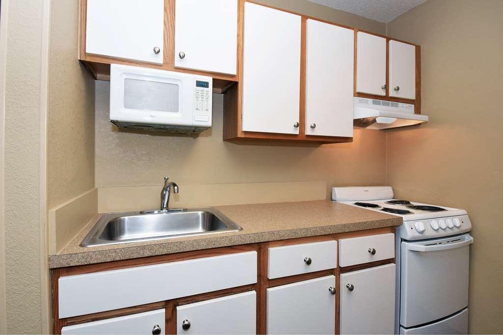 Extended Stay America Suites - Dallas - Plano Parkway - Medical Center 객실 사진
